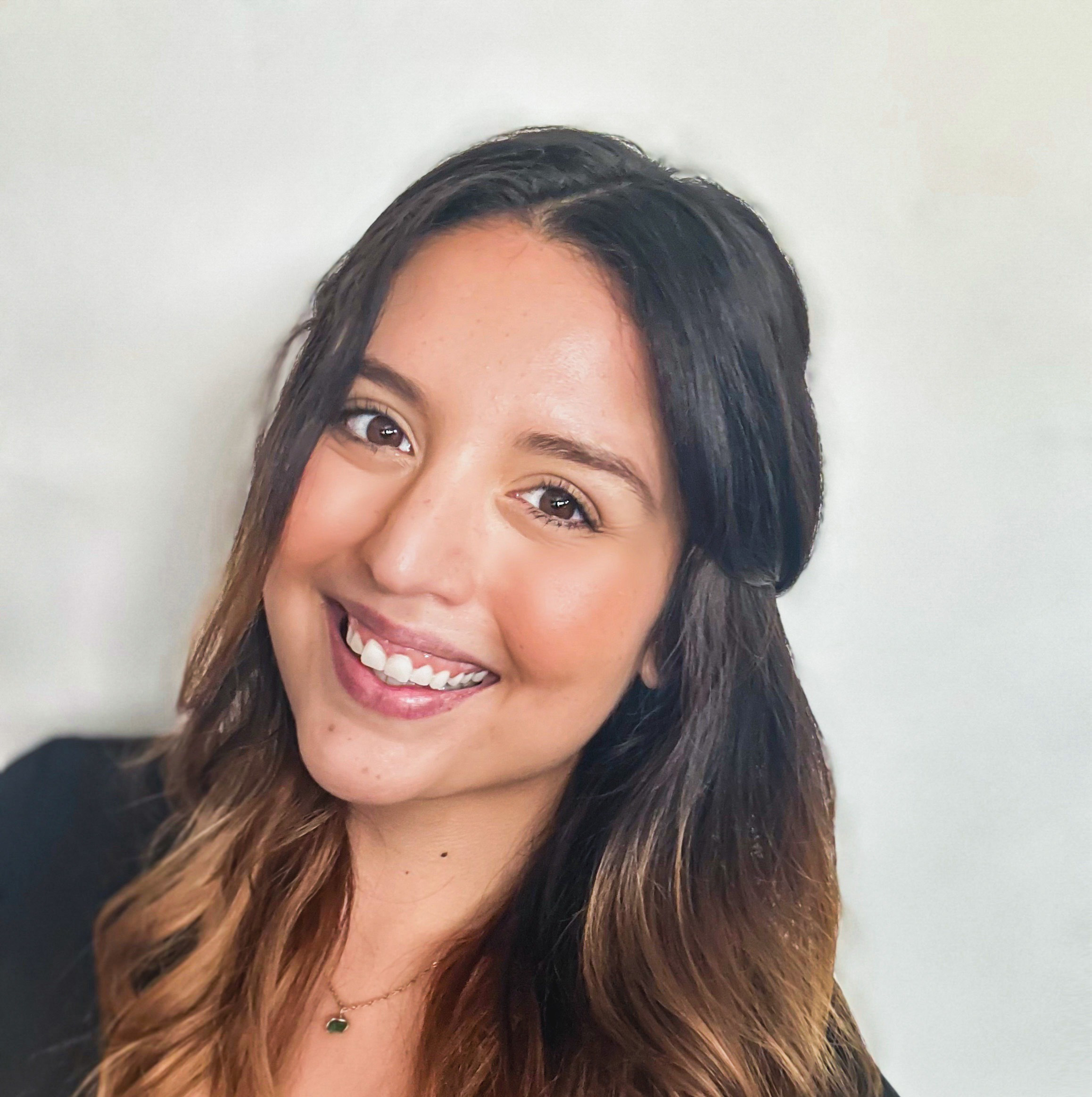 Headshot of joymaker Rebecca